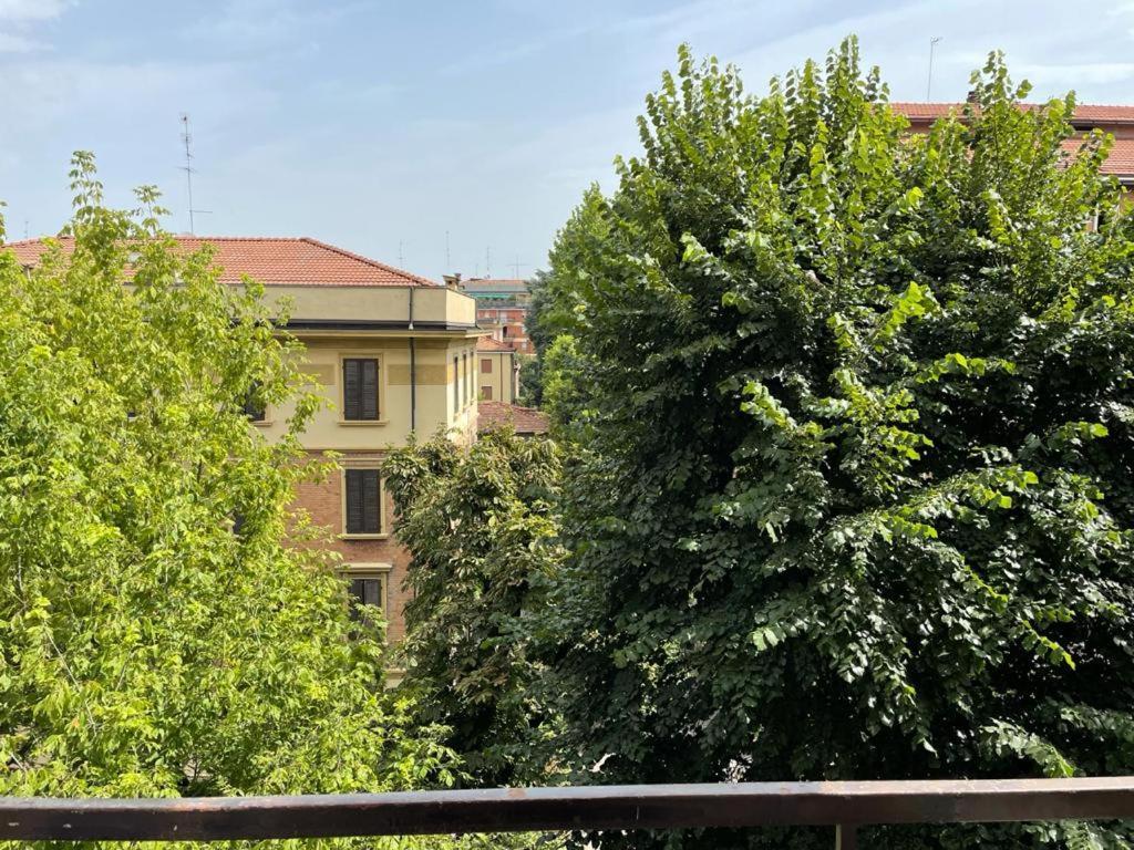 Modena Est Apartman Kültér fotó